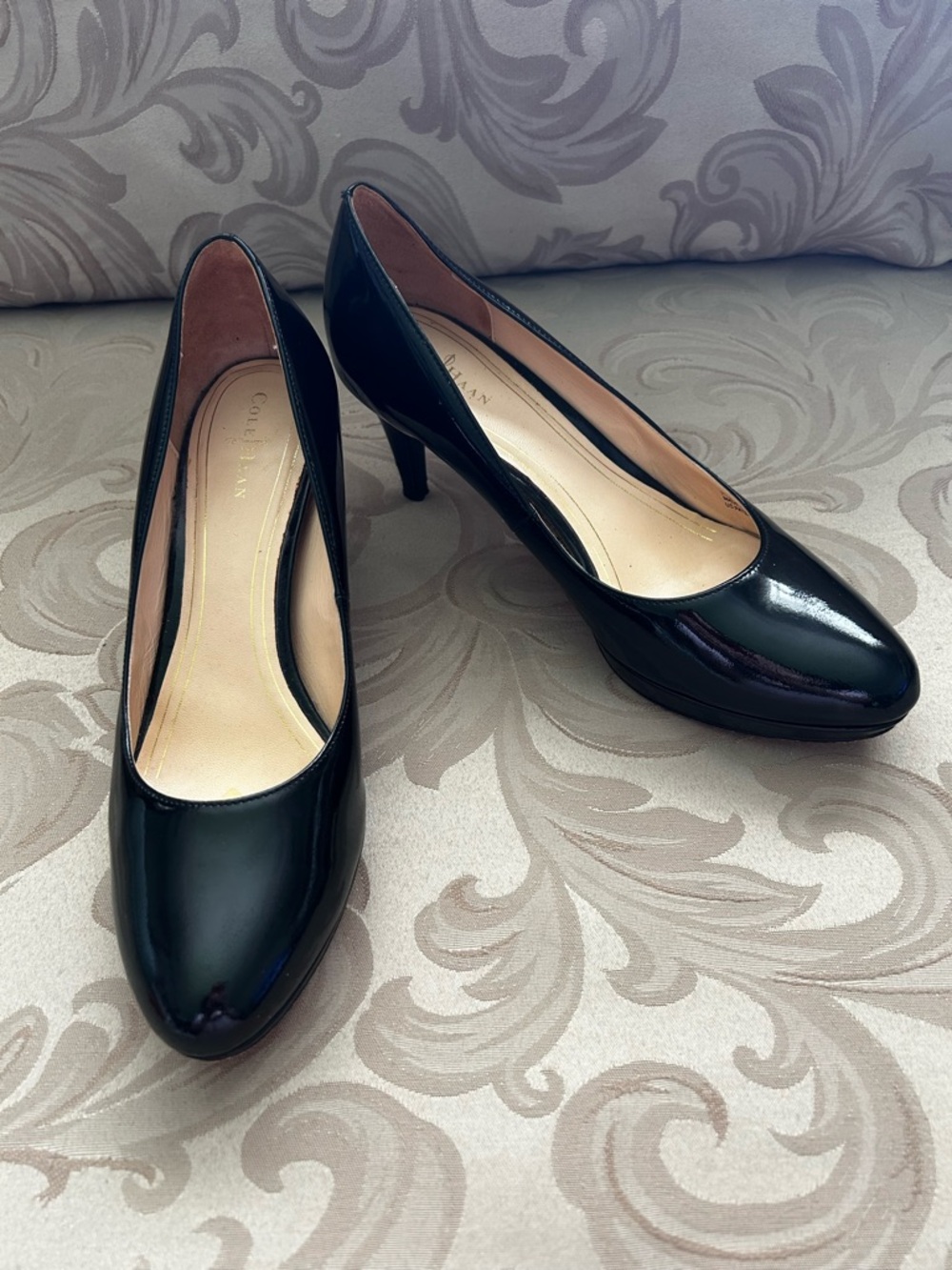Cole Haan Nike Air Women's 8.5 B Black Patent Leather Heels Pumps Shoes